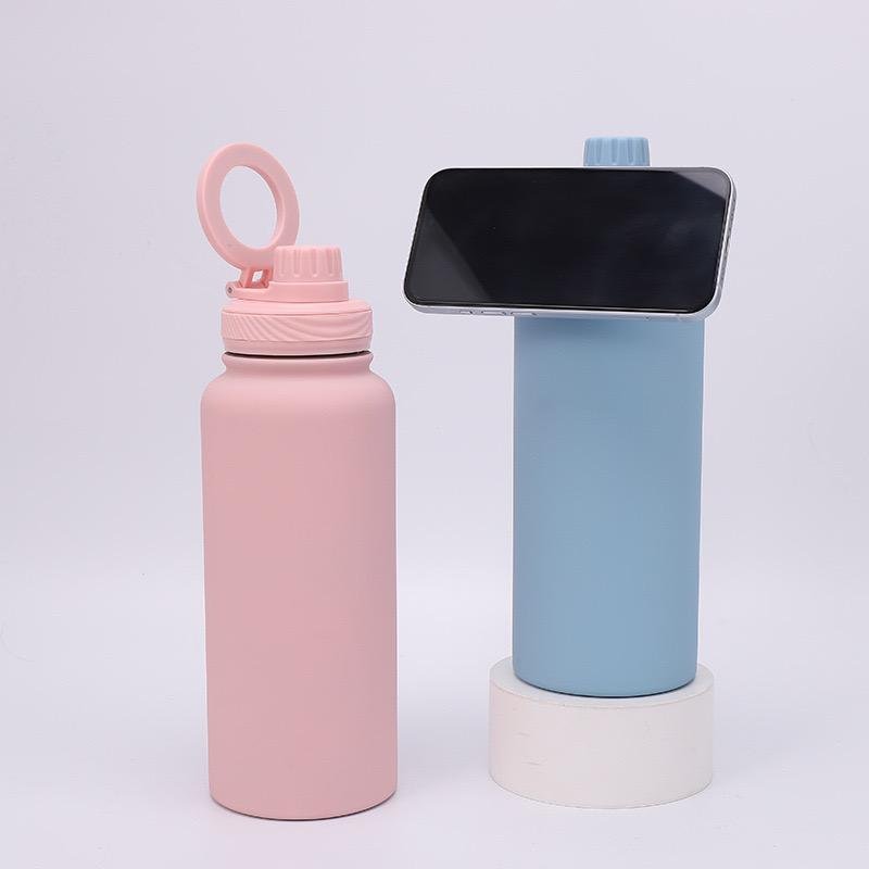 Fitura MagBottle | Magnetic Water Bottle with Phone Snap - Mount - Fitura
